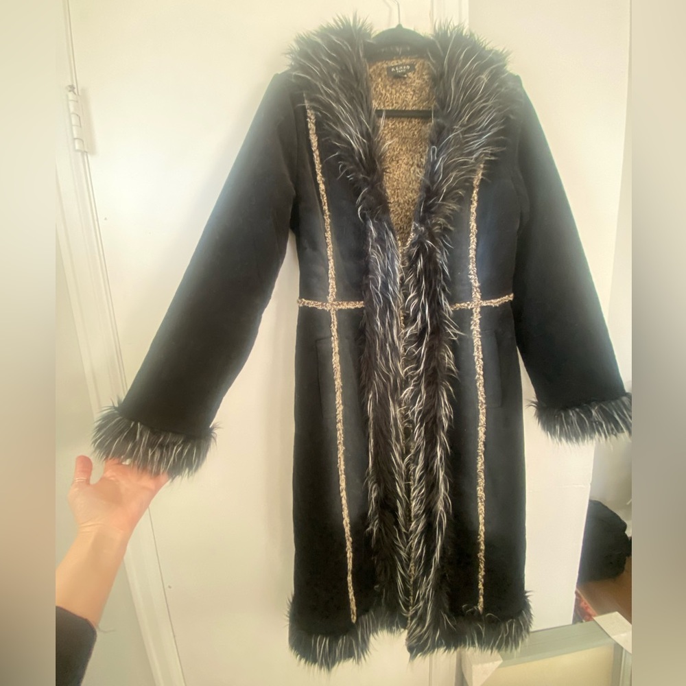 Magical Black furry long coat 🖤✨